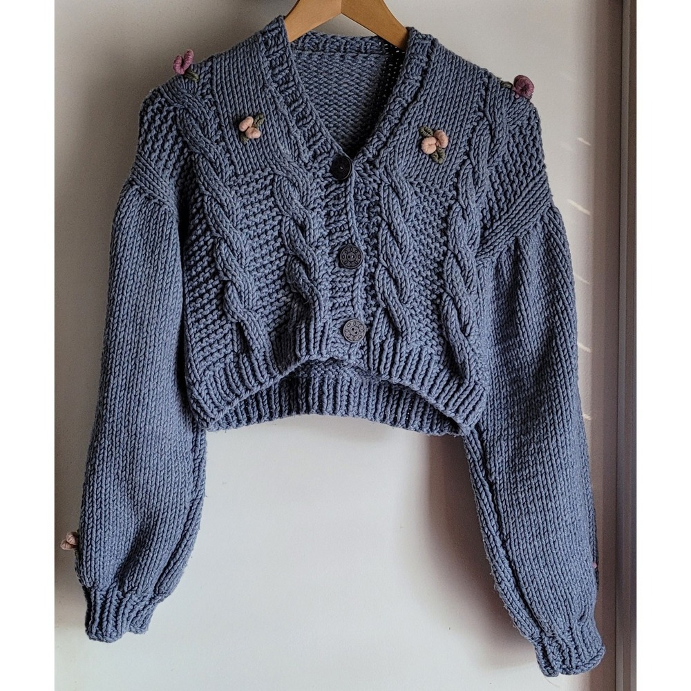 Hand Knitted by Myracle Women's Cropped Cardigan Blue Cable‎ Knit Chunky Flowers